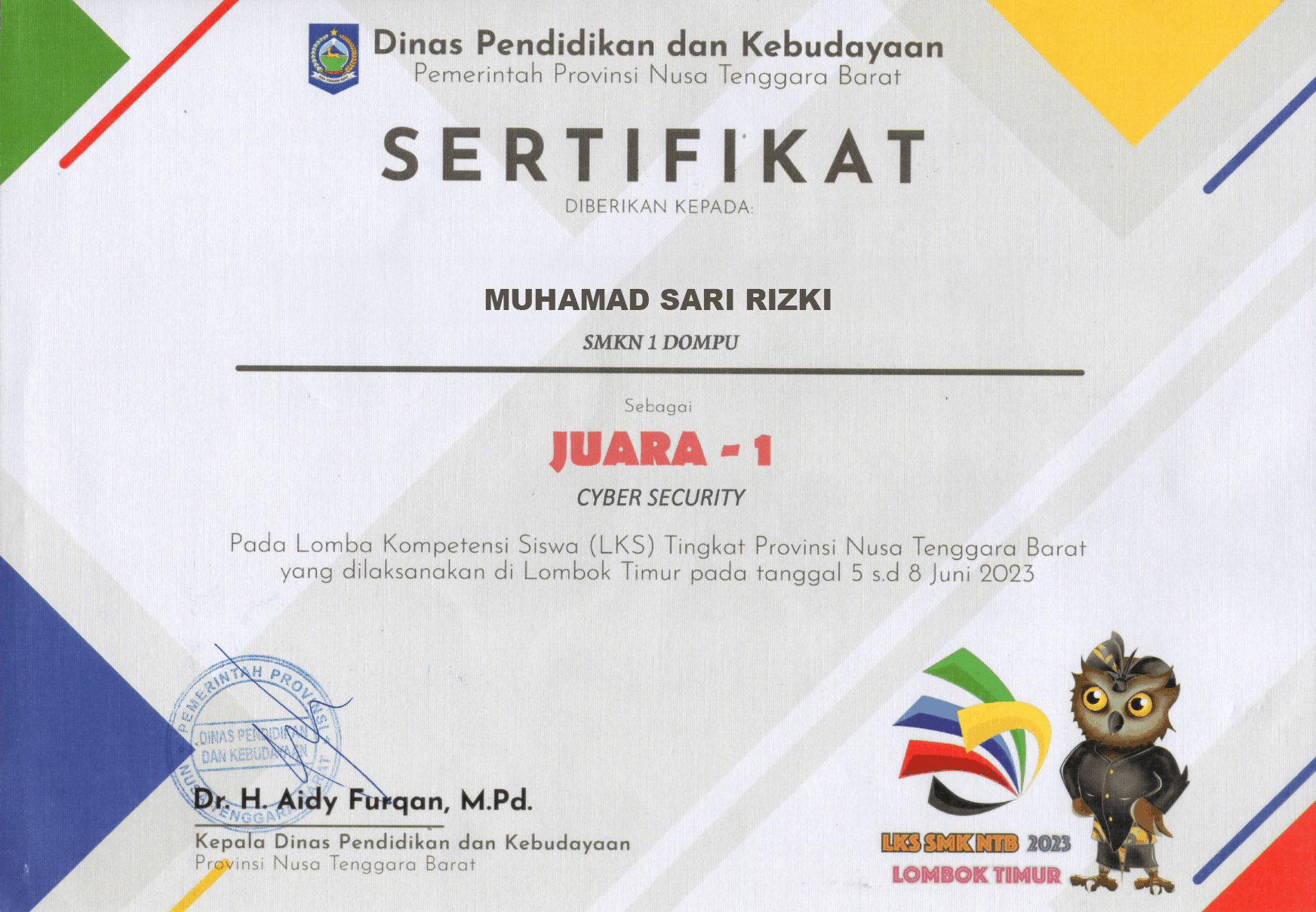 Juara 1 LKS bidang cyber Security